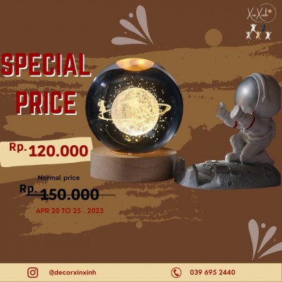 Đèn ngủ pha lê trang trí làm quà tặng hình quả cầu dải ngân hà 3D để bàn đế gỗ cắm điện thông minh